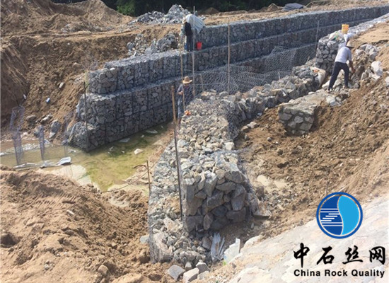 護(hù)岸格賓石籠